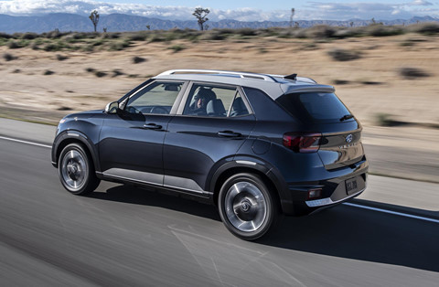 Hyundai Venue chính thức ra mắt, nhỏ hơn và rẻ hơn Kona