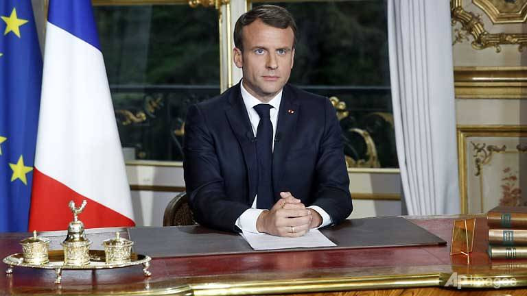 Tổng thống Pháp cam kết phục dựng Nhà thờ Đức Bà Paris đẹp hơn trong 5 năm