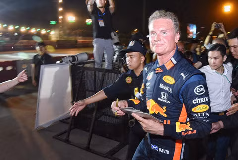 Giá vé xem đua F1 tại Việt Nam đắt hay rẻ so với thế giới?