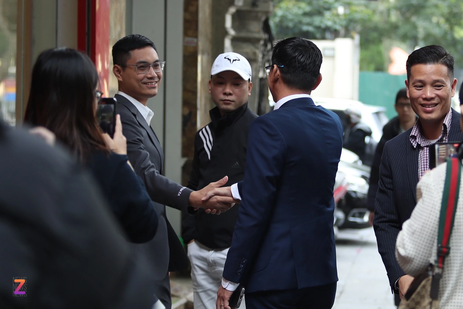 HLV Kiatisuk ra mắt CLB Công an Hà Nội