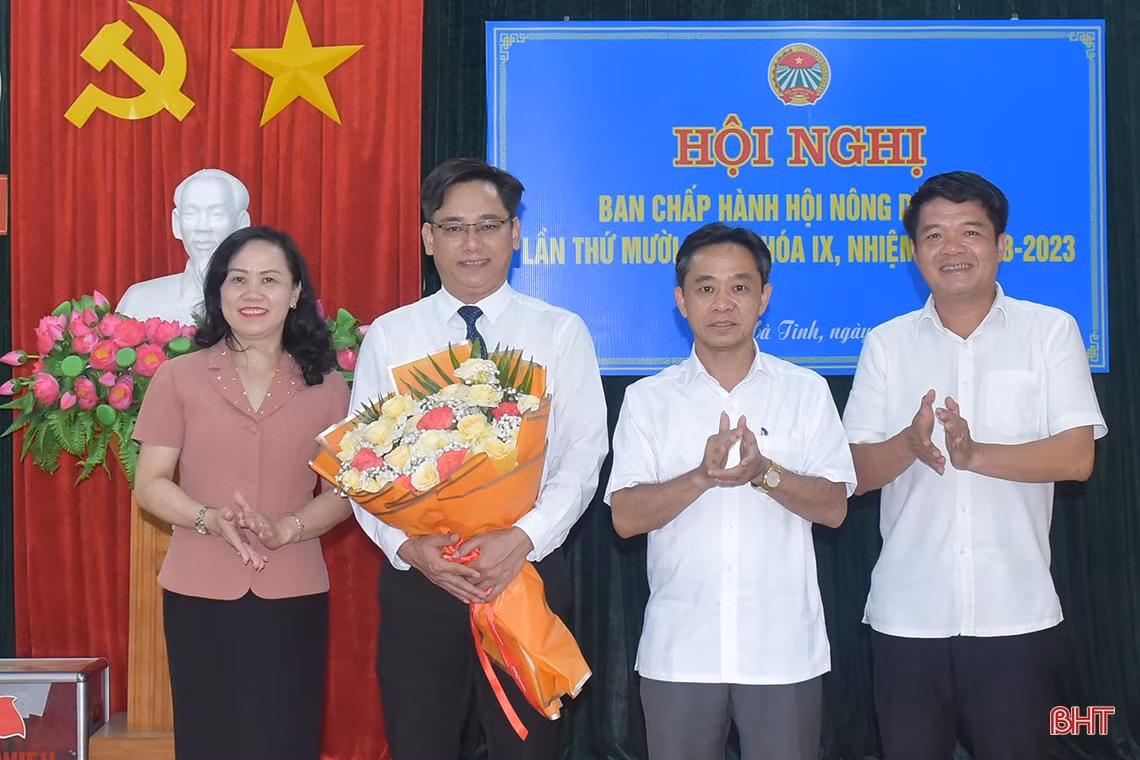 Ông Ngô Văn Huỳnh được bầu giữ chức Chủ tịch Hội Nông dân Hà Tĩnh