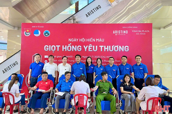 “Giọt hồng yêu thương”- lan tỏa nghĩa cử đẹp giữa lúc thiếu máu cấp cứu