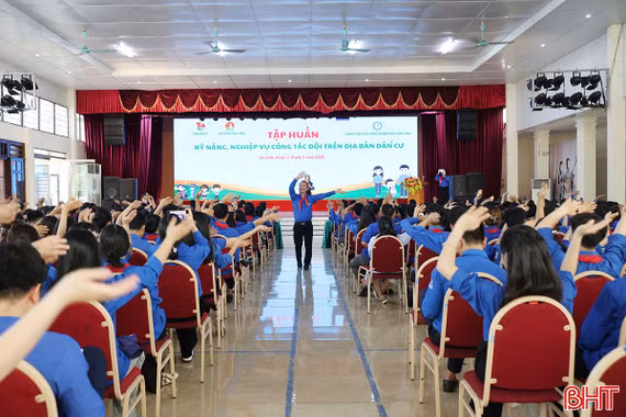 Bồi dưỡng kỹ năng tổ chức hoạt động hè cho đội ngũ cán bộ Đoàn, Đội