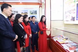 Khai mạc Trưng bày chuyên đề “Đại thi hào Nguyễn Du - ngàn năm nhớ mãi”