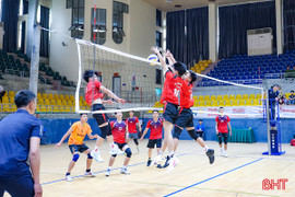 Khai mạc Giải Bóng chuyền Nam thanh niên Hà Tĩnh năm 2026