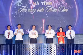 Rực rỡ khai trương du lịch biển Hà Tĩnh năm 2026