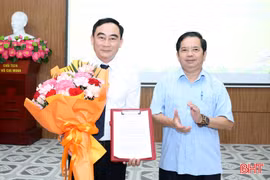 Ông Trần Đình Long giữ chức Phó Hiệu trưởng Trường Cao đẳng Kỹ thuật Việt - Đức 