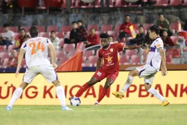 Hồng Lĩnh Hà Tĩnh: Chờ khởi sắc trên hàng công