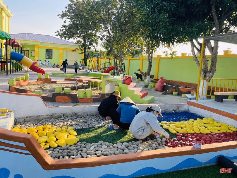 Yêu nghề, mến trẻ, cô giáo mầm non say mê sáng kiến