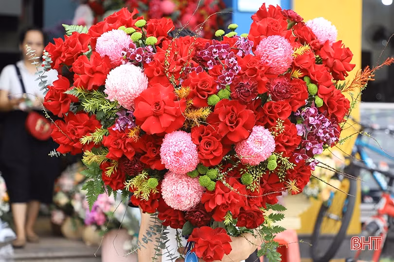 Thỏa sức chọn hoa tươi, quà tặng dịp lễ 20/10 ở TP Hà Tĩnh