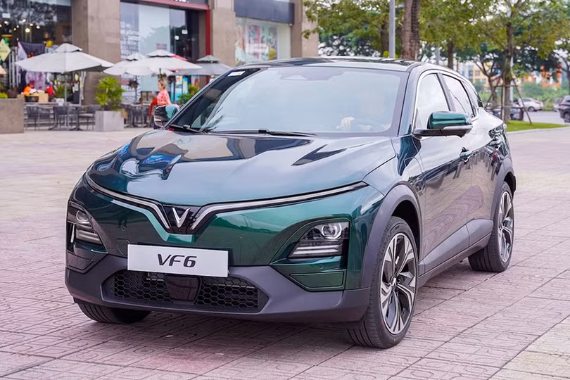 VF6 miễn phí 1 năm sạc pin, tăng quãng đường cho thuê pin lên 3.000 km/tháng