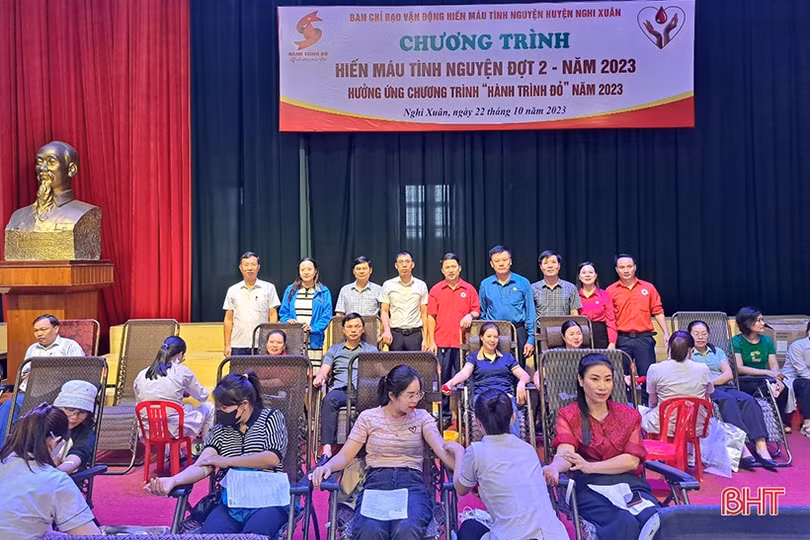 Nghi Xuân tiếp nhận 222 đơn vị máu tình nguyện