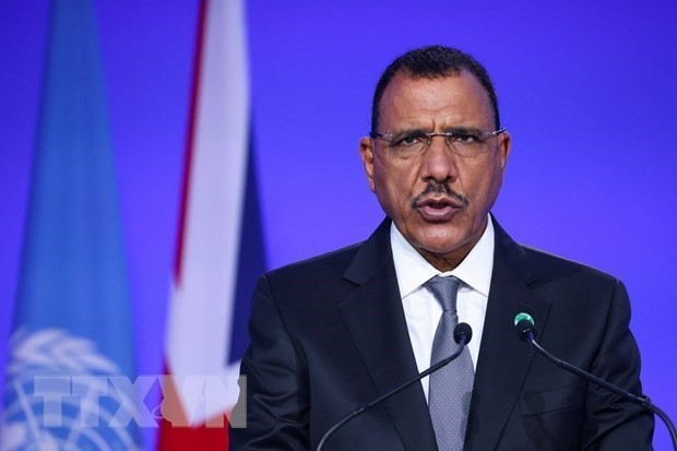 Niger: Tổng thống bị lật đổ Mohamed Bazoum chạy trốn bất thành hình ảnh 1 Niger: Tổng thống bị lật đổ Mohamed Bazoum chạy trốn bất thành