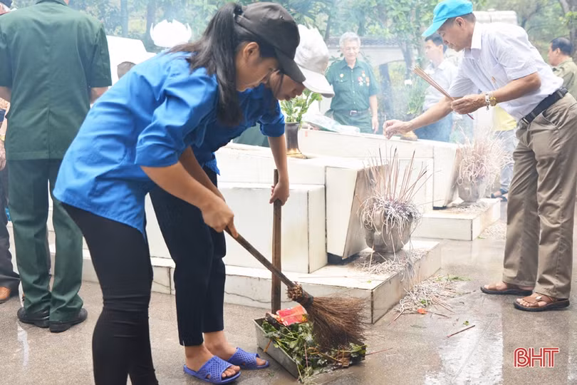 Giữa miền trời huyền thoại…