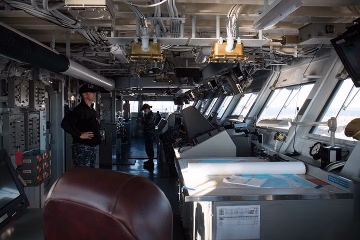 Cận cảnh tàu sân bay lớn nhất thế giới chiến hạm USS Gerald Ford