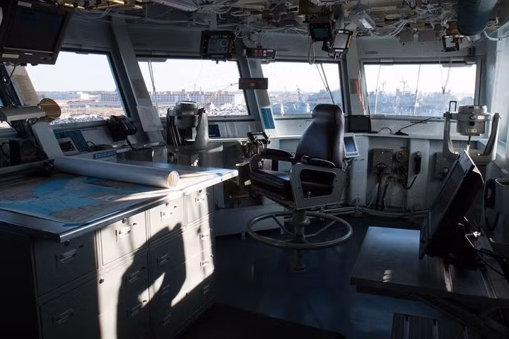 Cận cảnh tàu sân bay lớn nhất thế giới chiến hạm USS Gerald Ford