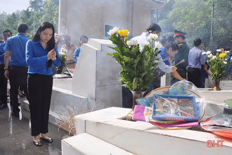 Giữa miền trời huyền thoại…