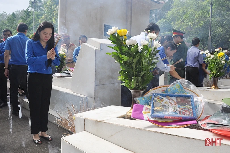 Giữa miền trời huyền thoại…