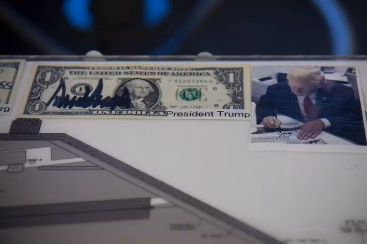 Cận cảnh tàu sân bay lớn nhất thế giới chiến hạm USS Gerald Ford