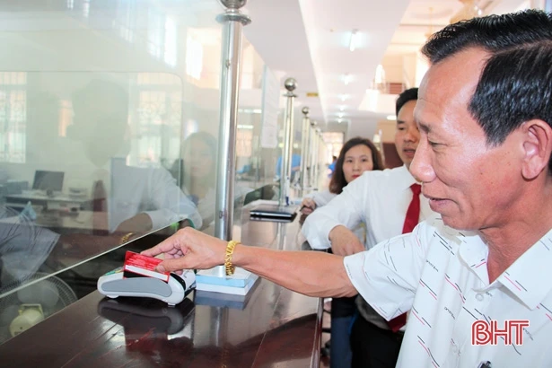 Hà Tĩnh từng bước loại trừ giao dịch “tiền trao, cháo múc”!