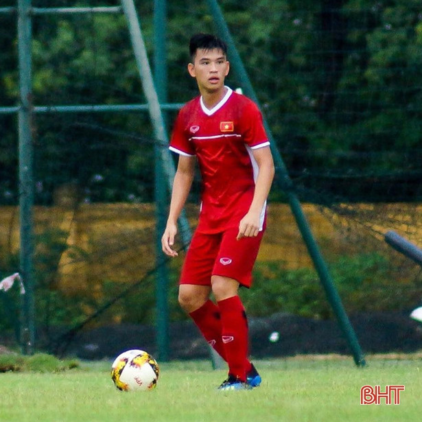 Cầu thủ trẻ người Hà Tĩnh lên tuyển U16 Việt Nam