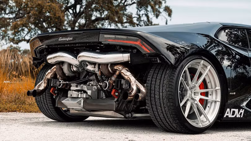 Siêu xe Lamborghini Huracán gây ấn tượng với thiết kế quái dị