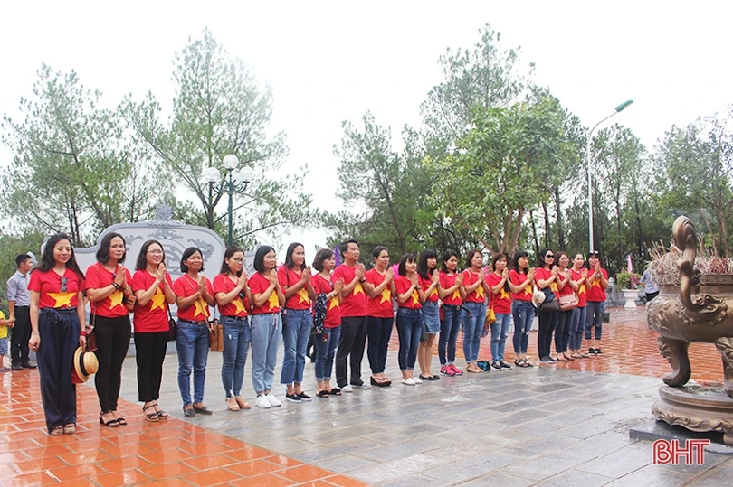 Giữa miền trời huyền thoại…