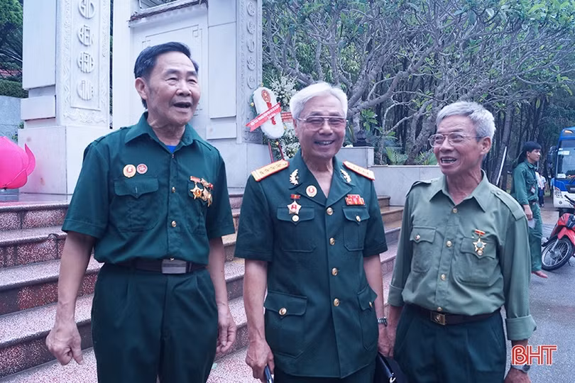 Rưng rưng ngày trở về...