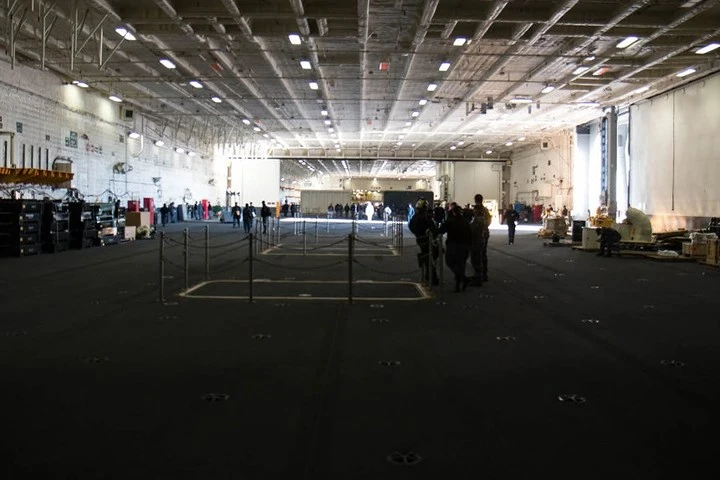 Cận cảnh tàu sân bay lớn nhất thế giới chiến hạm USS Gerald Ford