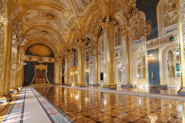 Chiêm ngưỡng 10 cung điện lỗng lẫy nhất thế giới