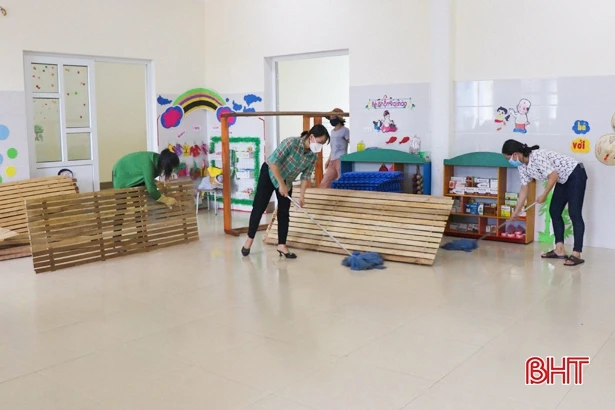 Học sinh mầm non Hà Tĩnh trở lại trường từ ngày 27/9