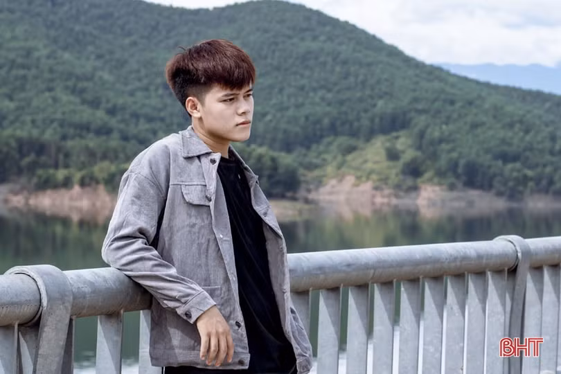 Từ hát vì đam mê... đến những MV, bản cover “triệu view” của chàng trai Hà Tĩnh