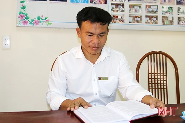 Thầy giáo Hà Tĩnh 19 lần hiến máu cứu người: “Lần đầu hiến máu, tôi rất lo lắng”