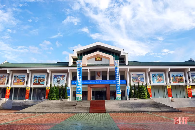 Sáng nay, khai mạc Đại hội đại biểu Phụ nữ Hà Tĩnh lần thứ XVI