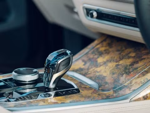 BMW X7 Nishijin Edition sản xuất chỉ 3 chiếc, giá 153.000 USD