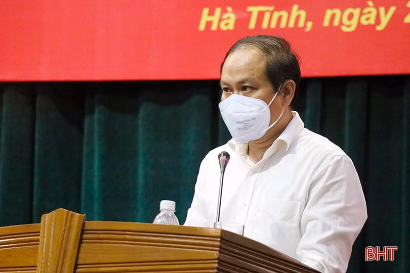 Cử tri Hà Tĩnh đóng góp các ý kiến tâm huyết xây dựng Dự án Luật Thi đua, khen thưởng