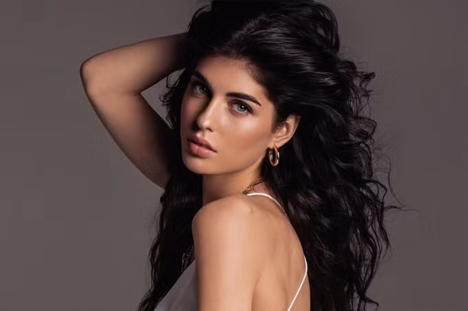 Nhan sắc xinh đẹp, lôi cuốn của người thay thế BTV Hoài Anh dẫn Thời sự VTV