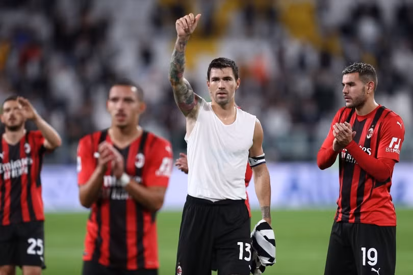 Juventus rơi xuống nhóm rớt hạng tại Serie A