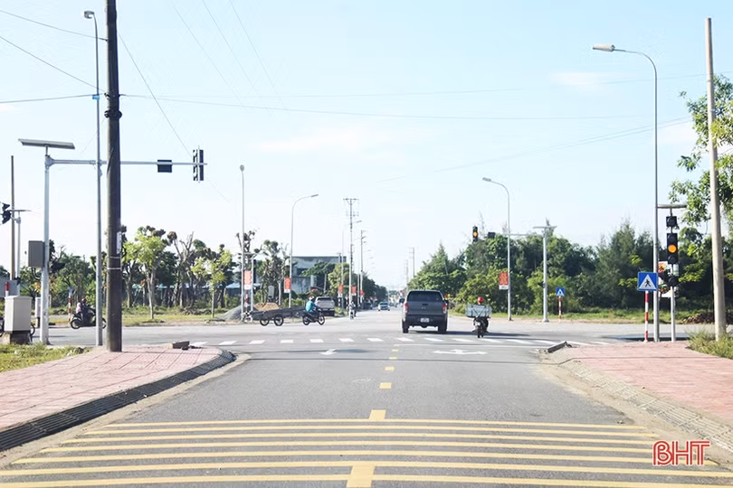 TP Hà Tĩnh sẽ chỉnh sửa biển báo, vạch kẻ đường phù hợp với các cụm đèn tín hiệu giao thông mới lắp đặt