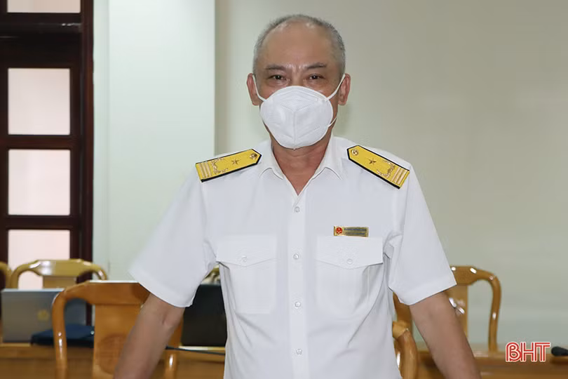 Tăng cường đấu tranh với buôn lậu, gian lận thương mại và hàng giả, hàng nhái