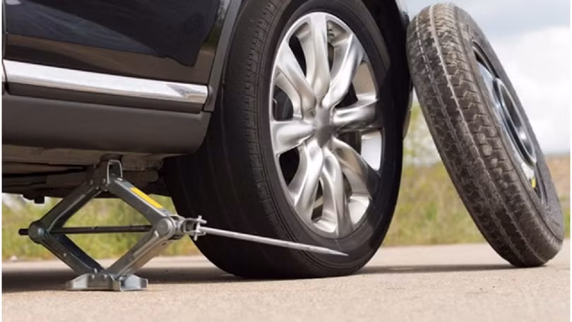 Những bộ phận xe ô tô có thể thay thế tại nhà