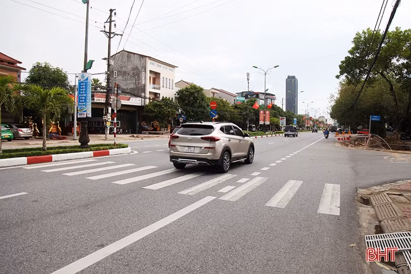 TP Hà Tĩnh sẽ chỉnh sửa biển báo, vạch kẻ đường phù hợp với các cụm đèn tín hiệu giao thông mới lắp đặt