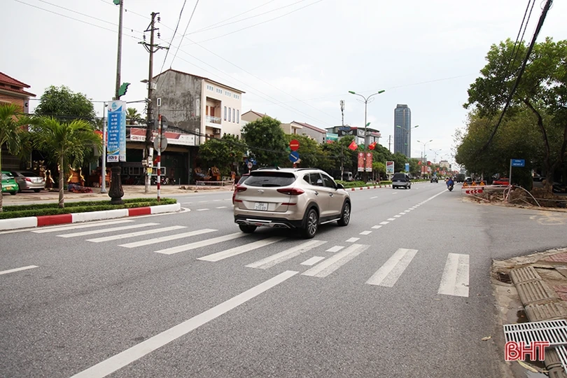 TP Hà Tĩnh sẽ chỉnh sửa biển báo, vạch kẻ đường phù hợp với các cụm đèn tín hiệu giao thông mới lắp đặt