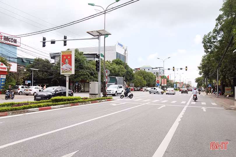 TP Hà Tĩnh sẽ chỉnh sửa biển báo, vạch kẻ đường phù hợp với các cụm đèn tín hiệu giao thông mới lắp đặt