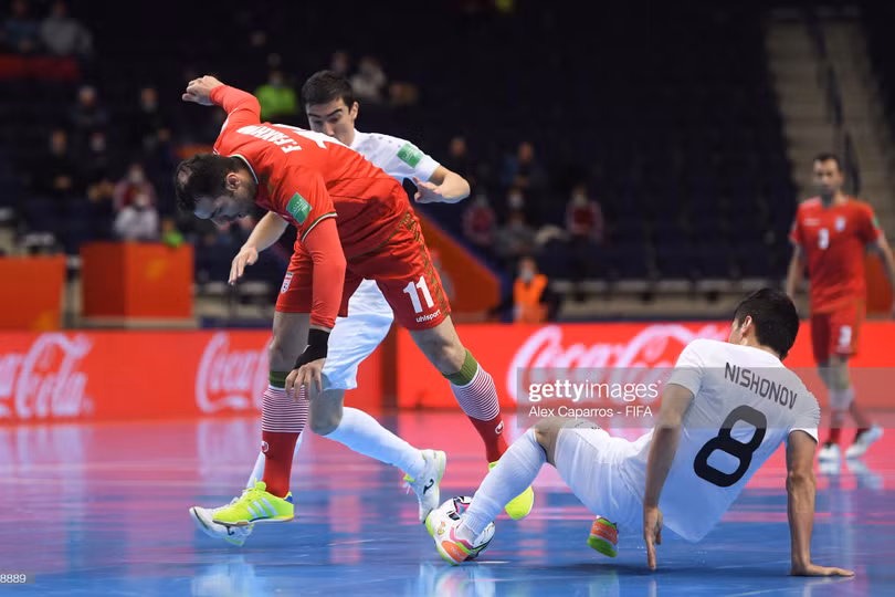 Iran vào tứ kết FIFA futsal World Cup sau màn rượt đuổi nghẹt thở