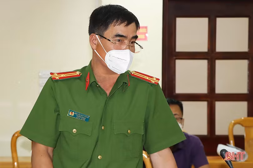 Tăng cường đấu tranh với buôn lậu, gian lận thương mại và hàng giả, hàng nhái