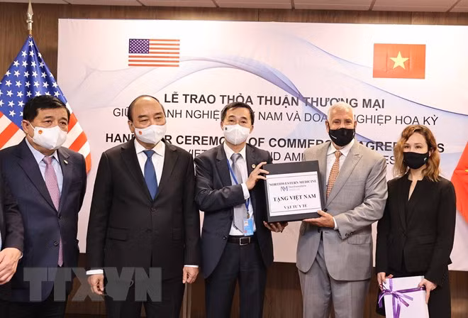 Chủ tịch nước: Việt Nam chung nhịp đập sẻ chia, hợp tác, cùng thắng đại dịch