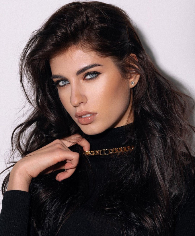 Nhan sắc Hoa hậu Hòa bình Nga 2021