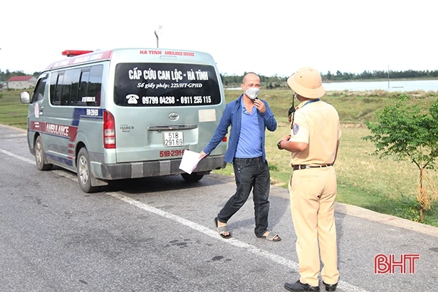 Tiếp tục duy trì kiểm soát, ngăn chặn dịch xâm nhập địa bàn Hà Tĩnh