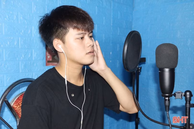 Từ hát vì đam mê... đến những MV, bản cover “triệu view” của chàng trai Hà Tĩnh